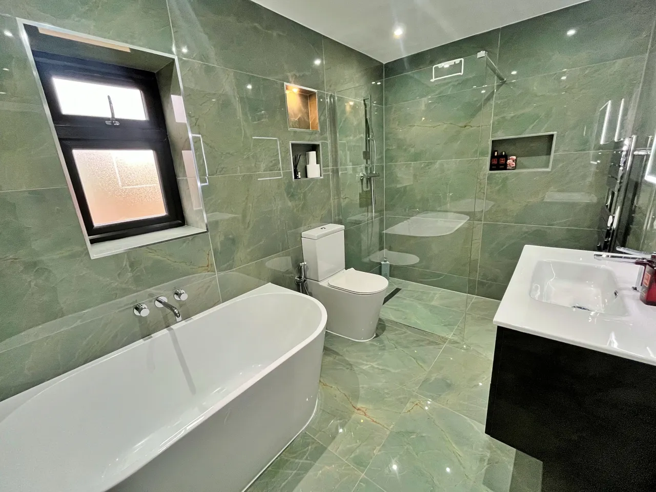 Burwell Avenue, Greenford, UB6, photo 13