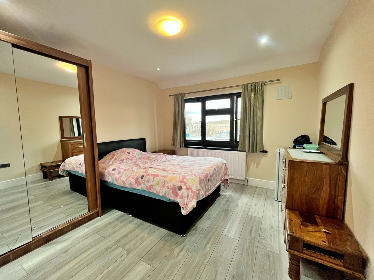 Burwell Avenue, Greenford, UB6, photo 8