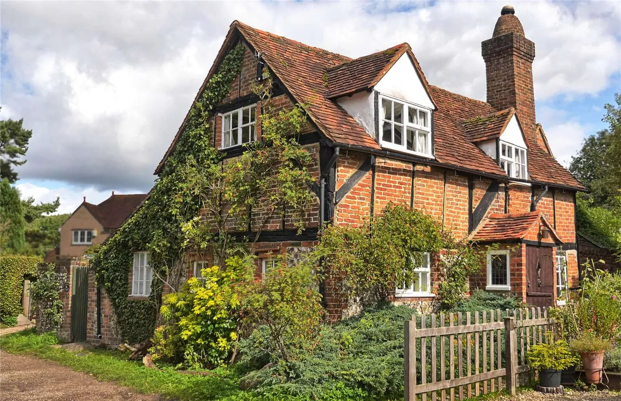 Fingest, Henley-on-Thames, RG9, photo 8