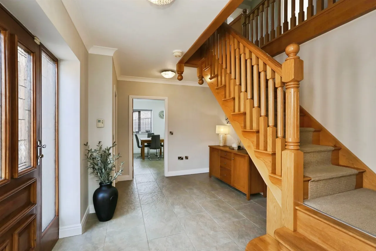 Whiphill Lane, Armthorpe, Doncaster, photo 9