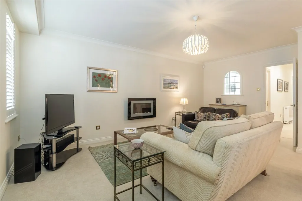 Pemberton Row, Near Fleet Street, EC4A, photo 9
