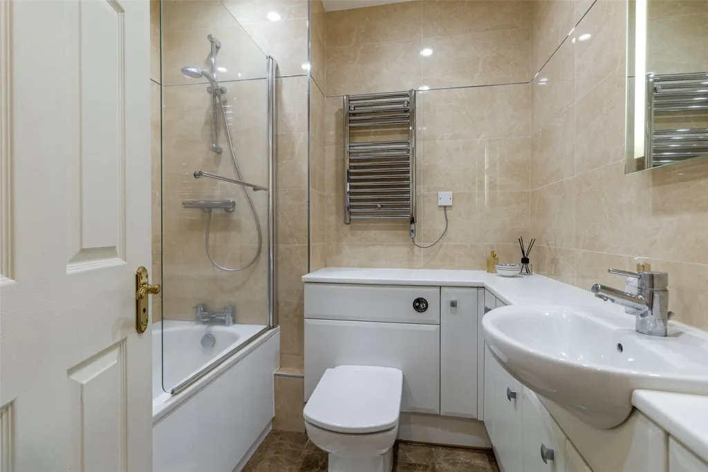 Pemberton Row, Near Fleet Street, EC4A, photo 7