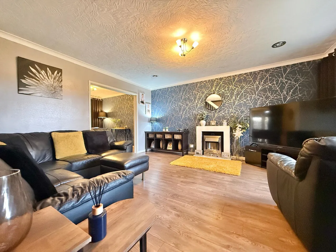 Whittles Walk, Denton, M34, photo 2