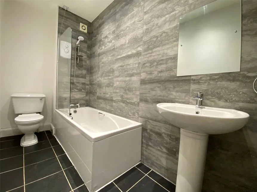 Eighth Avenue, Newcastle upon Tyne, Tyne and Wear, NE6, photo 5