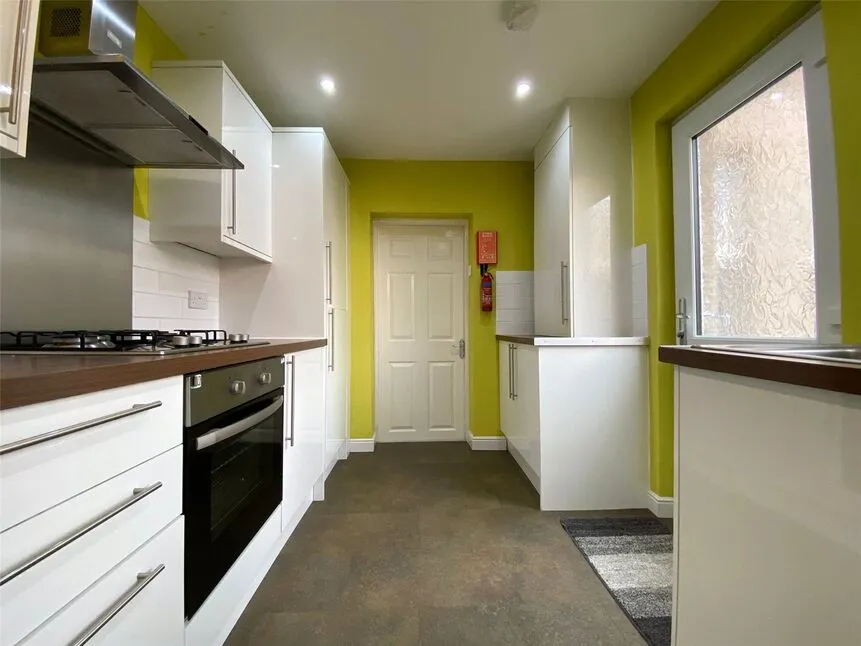 Eighth Avenue, Newcastle upon Tyne, Tyne and Wear, NE6, photo 3