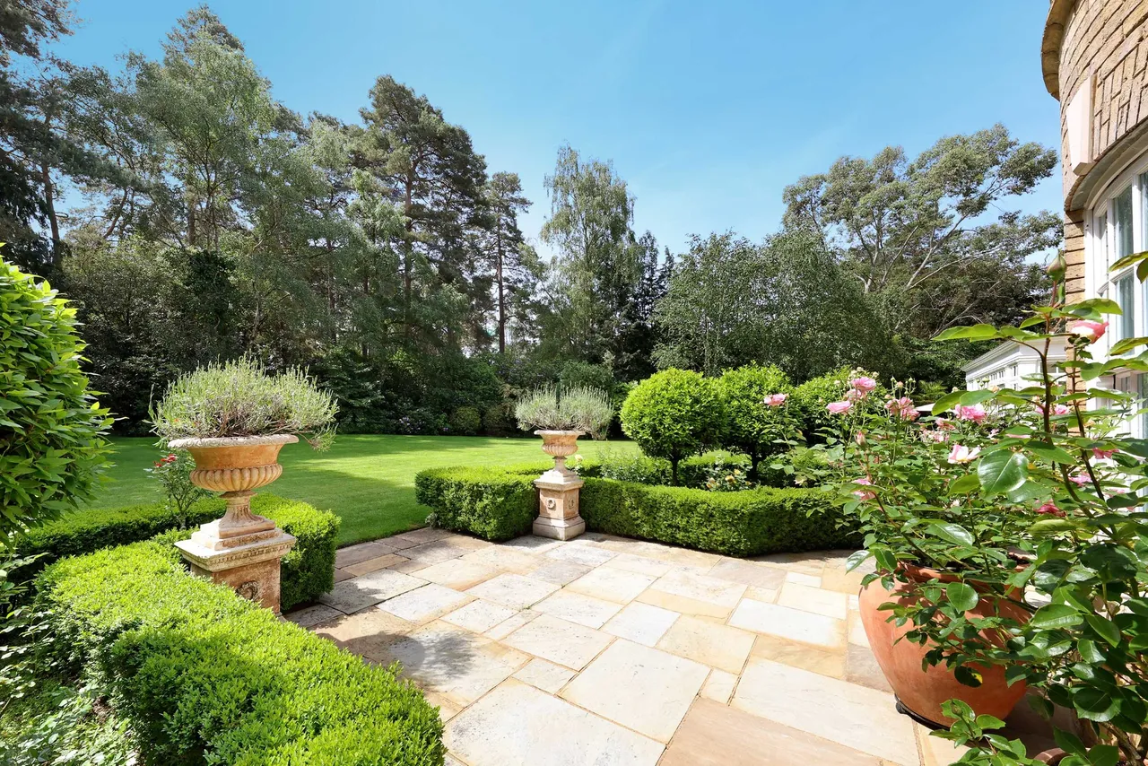 Virginia Water, Surrey, GU25 4NG, photo 5