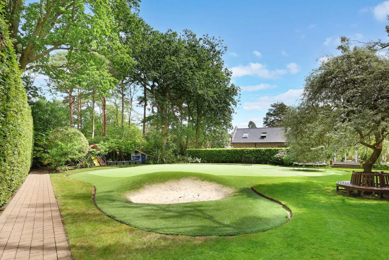 Virginia Water, Surrey, GU25 4NG, photo 8