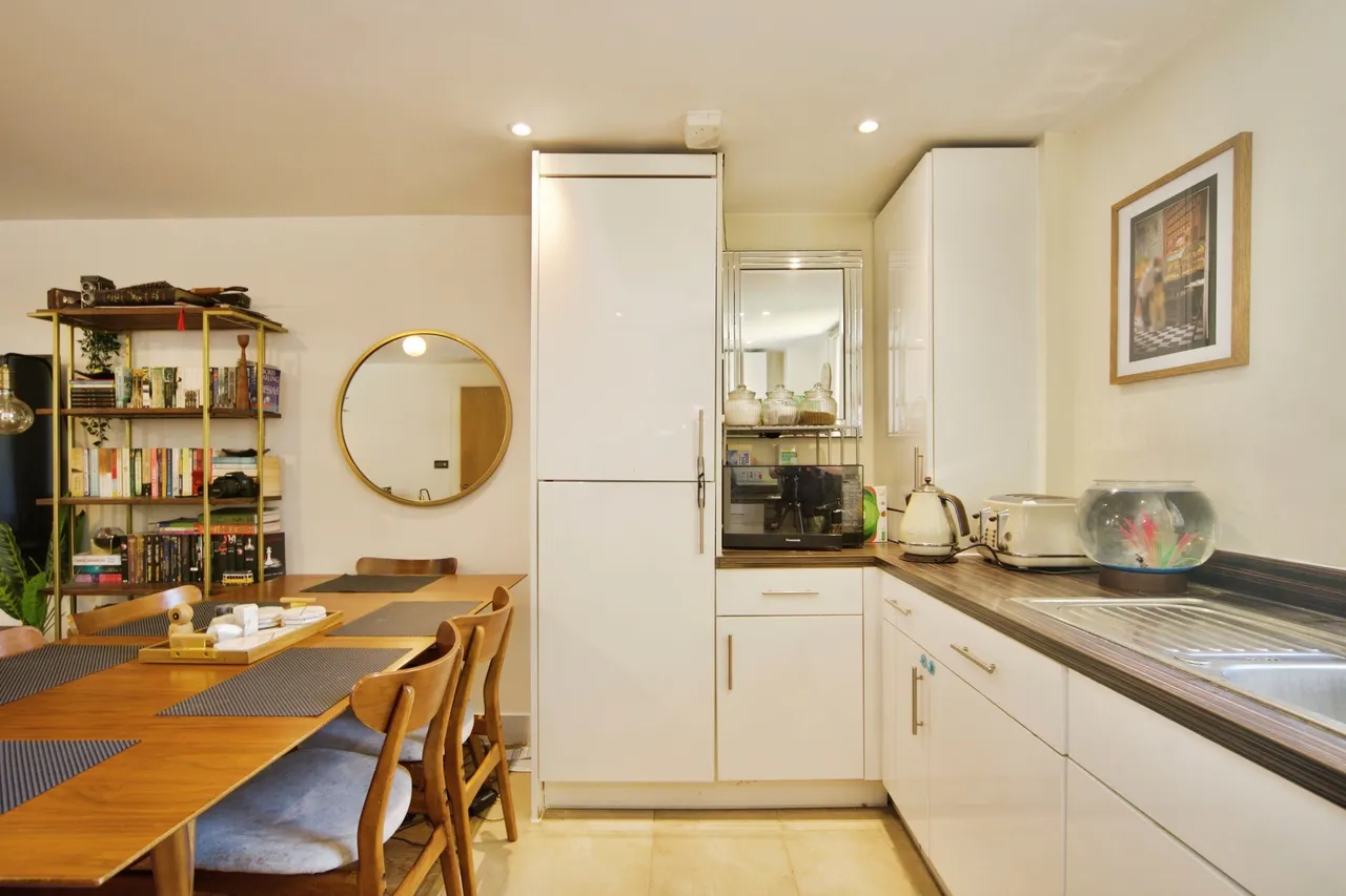 Katherine Road, London, E6, photo 4