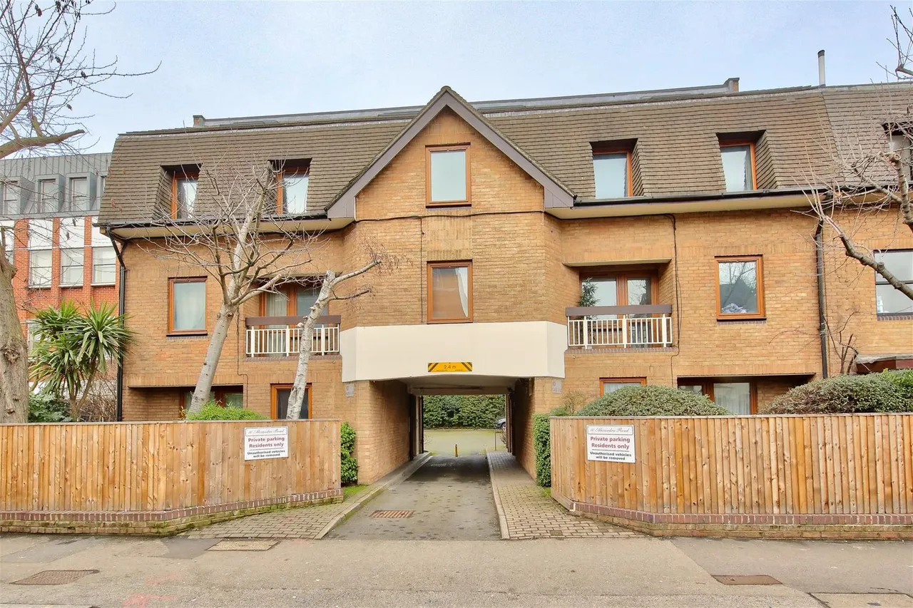 Alexandra Road, WIMBLEDON, London SW19 7JZ, photo 4