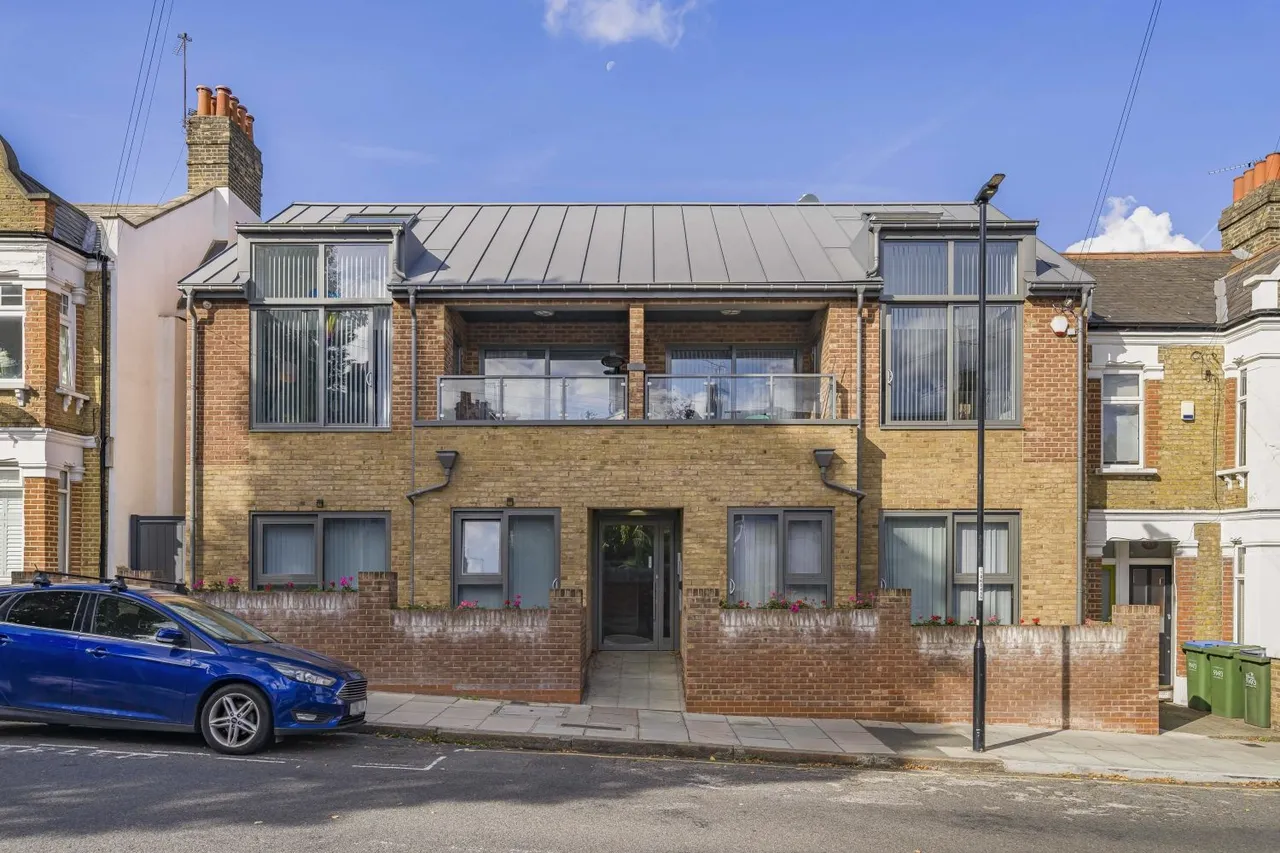 Eastcombe Ave, SE7, photo 11