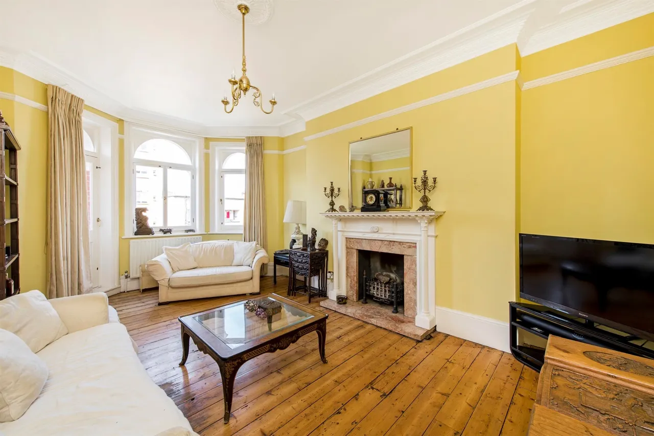 4 bed flat for sale, St Marys Terrace, London, W2