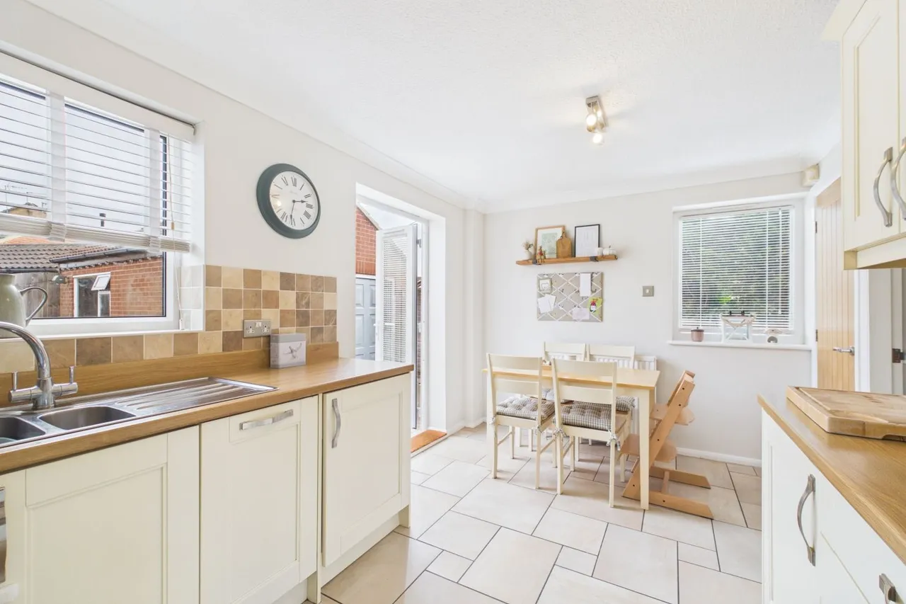 Angram Close, York, YO30, photo 4