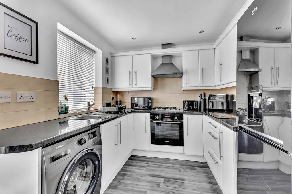 Hillcrest Road, Rochdale, OL11, photo 7