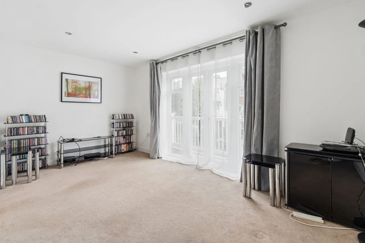 Chequers Avenue, High Wycombe, HP11, photo 5
