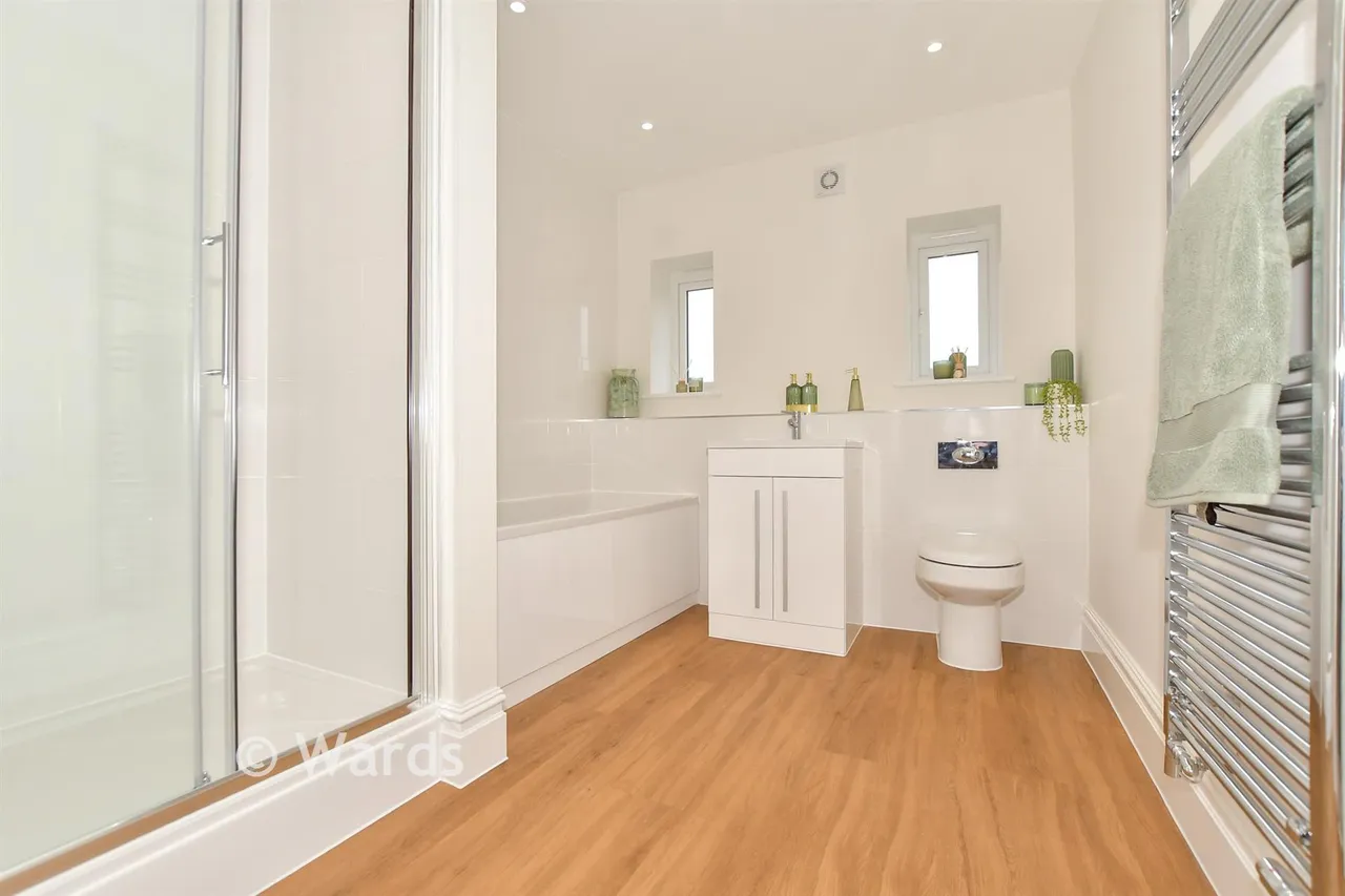 Pleydell Gardens, Folkestone, CT20, photo 10