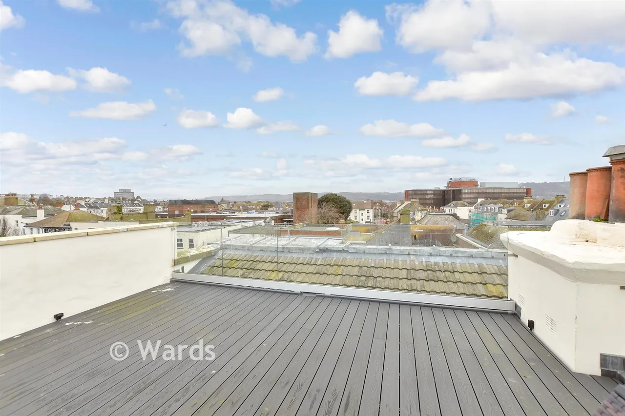 Pleydell Gardens, Folkestone, CT20, photo 12