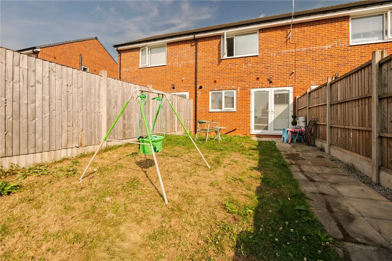 Stainton Drive, Middleton, M24, photo 16