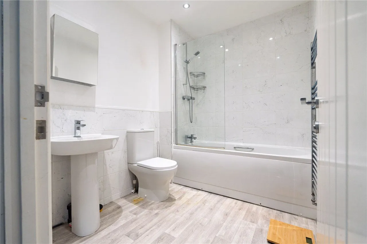 Stainton Drive, Middleton, M24, photo 15