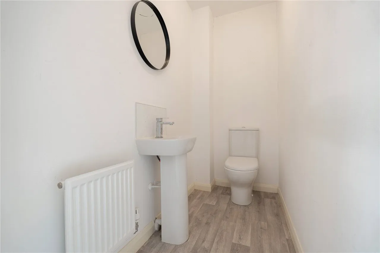 Stainton Drive, Middleton, M24, photo 7