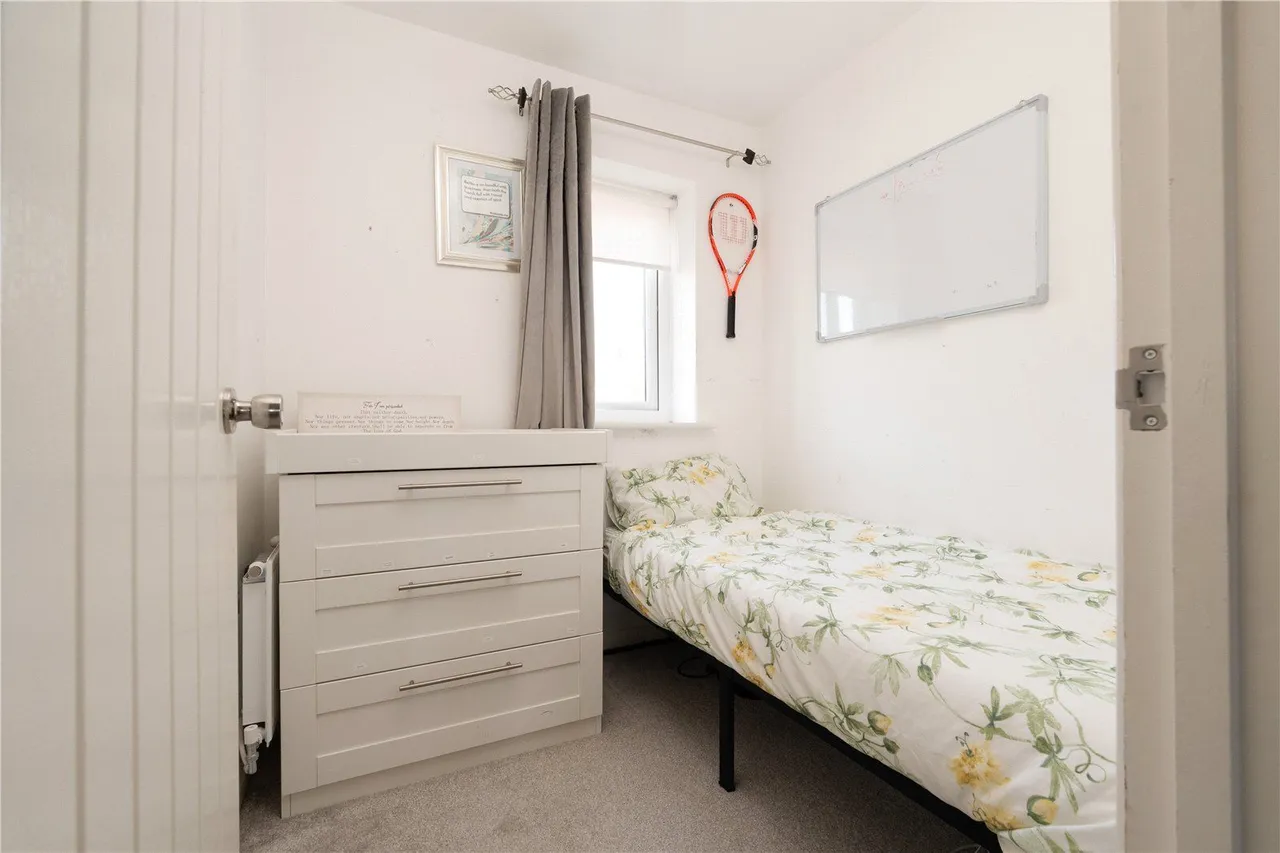 Stainton Drive, Middleton, M24, photo 12