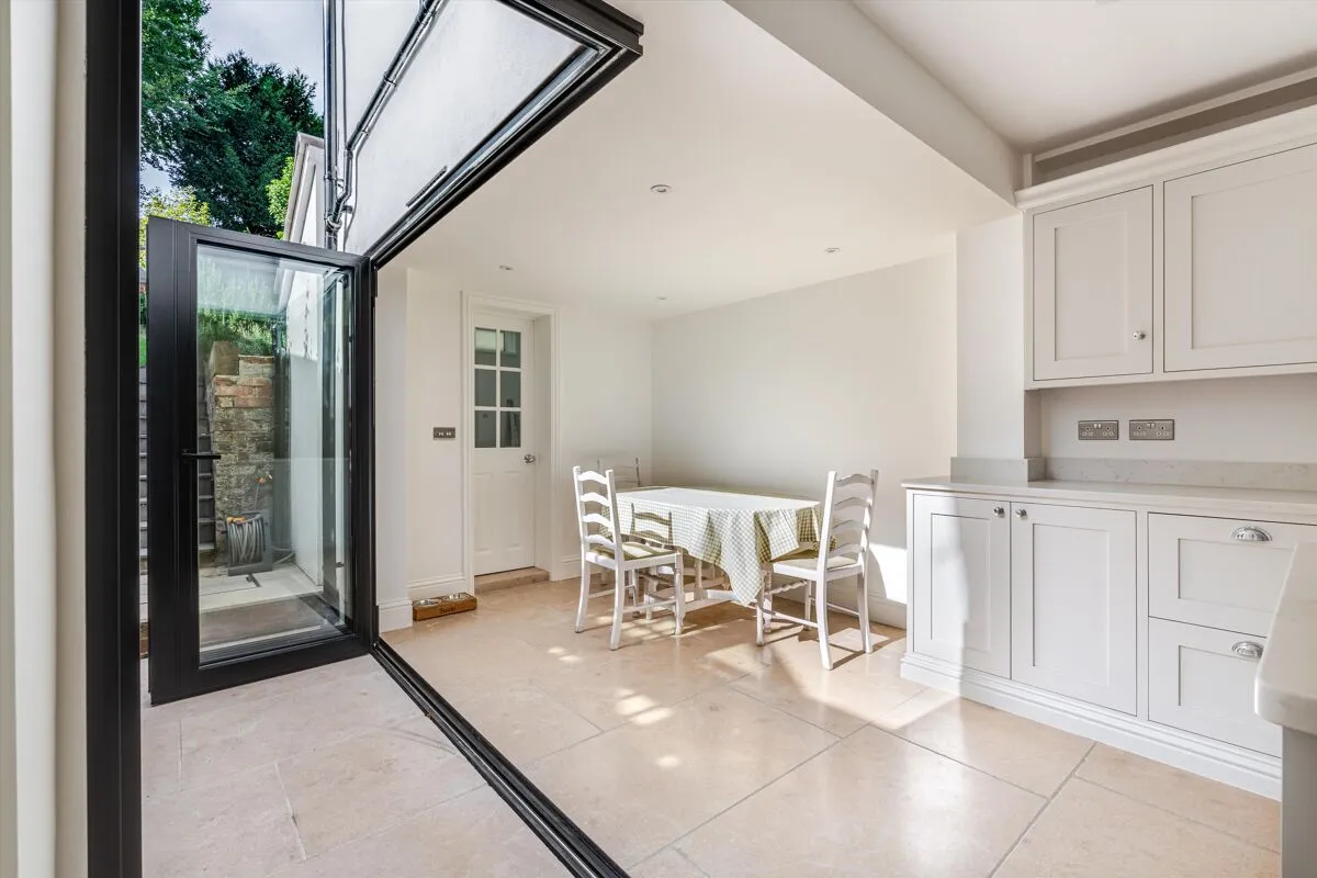 Addison Road, Guildford, GU1, photo 3