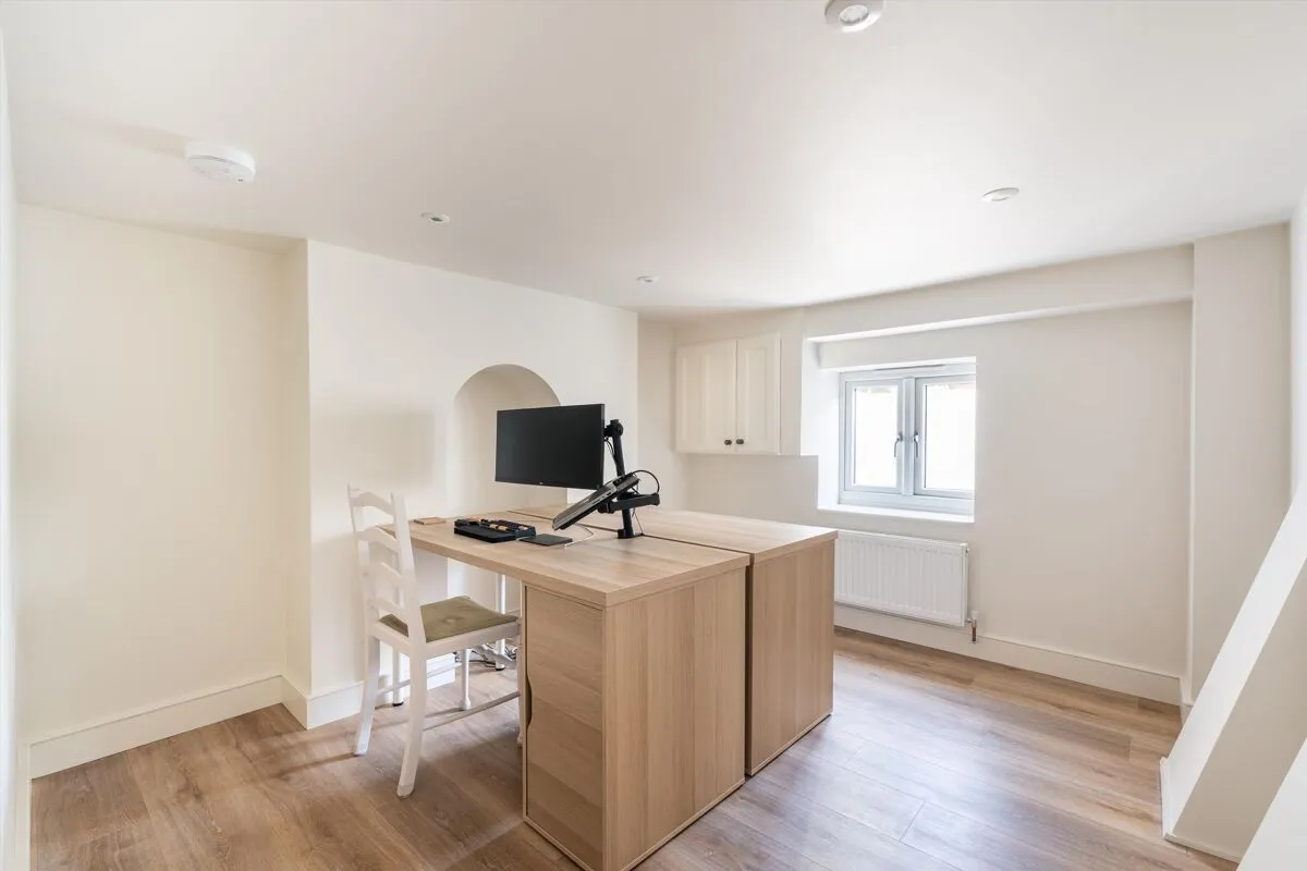 Addison Road, Guildford, GU1, photo 9
