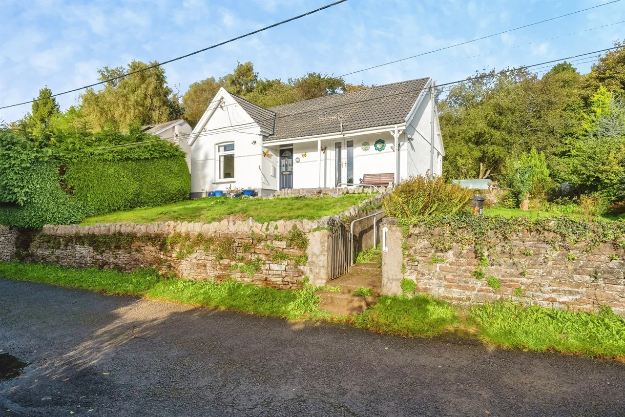 Danygraig Road, Swansea, SA8, photo 2