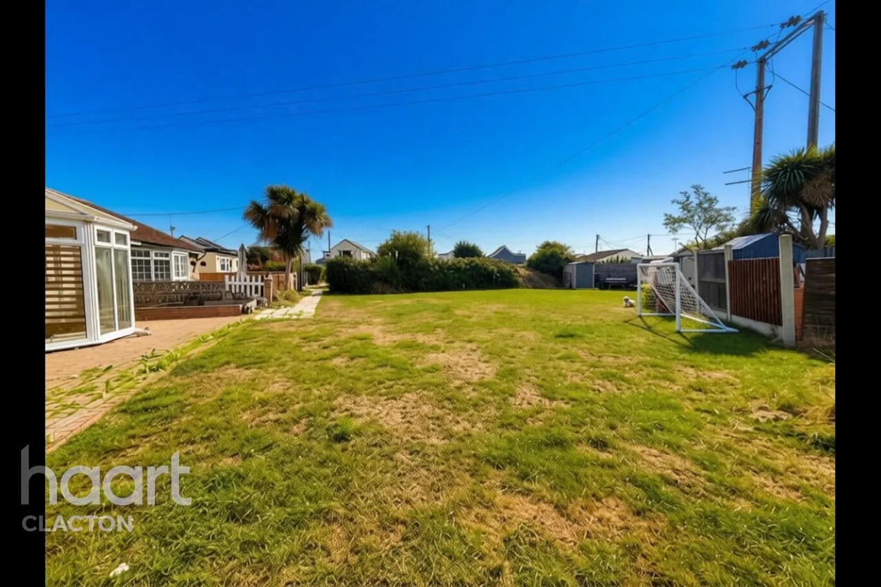 Colne Way, Clacton-on-Sea, CO16, photo 10