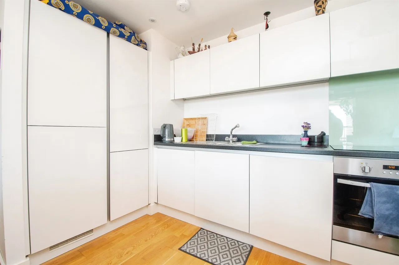 Millbay Road, Plymouth, PL1, photo 6