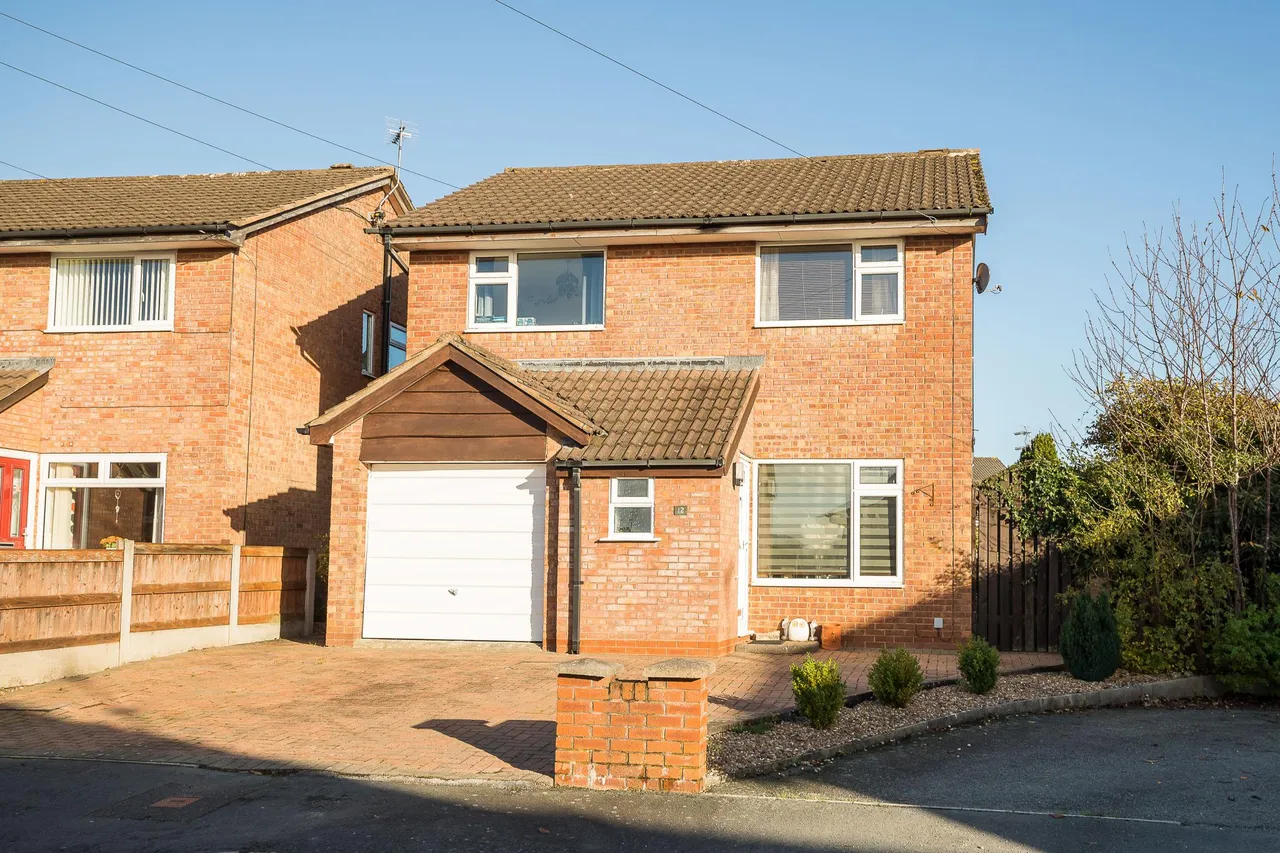 4 bed house for sale, Cledwen Drive, Mold, CH7