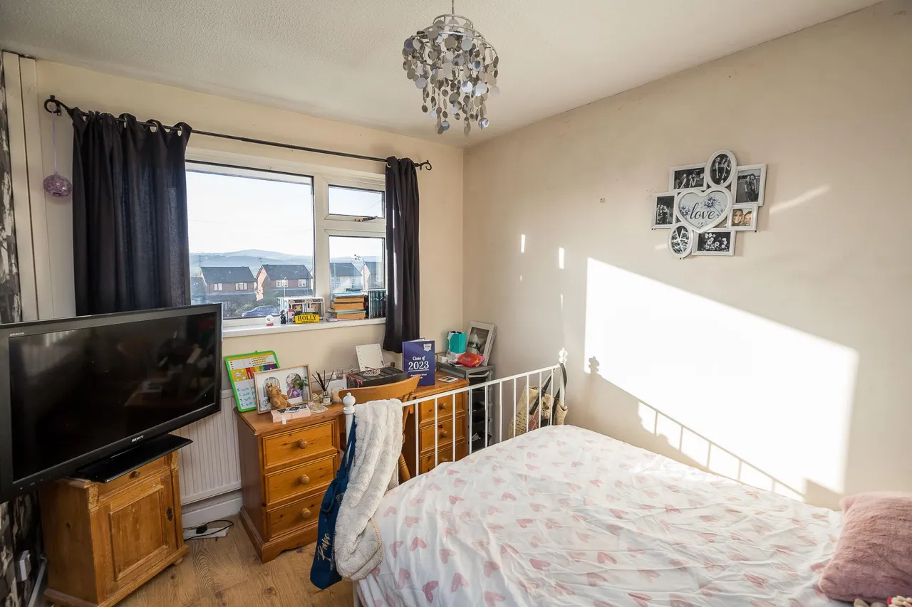 Cledwen Drive, Mold, CH7, photo 10