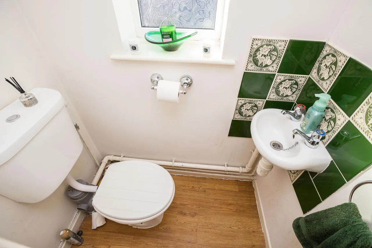 Cledwen Drive, Mold, CH7, photo 2