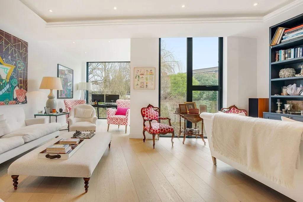 Wycombe Gardens, London, NW11, photo 6