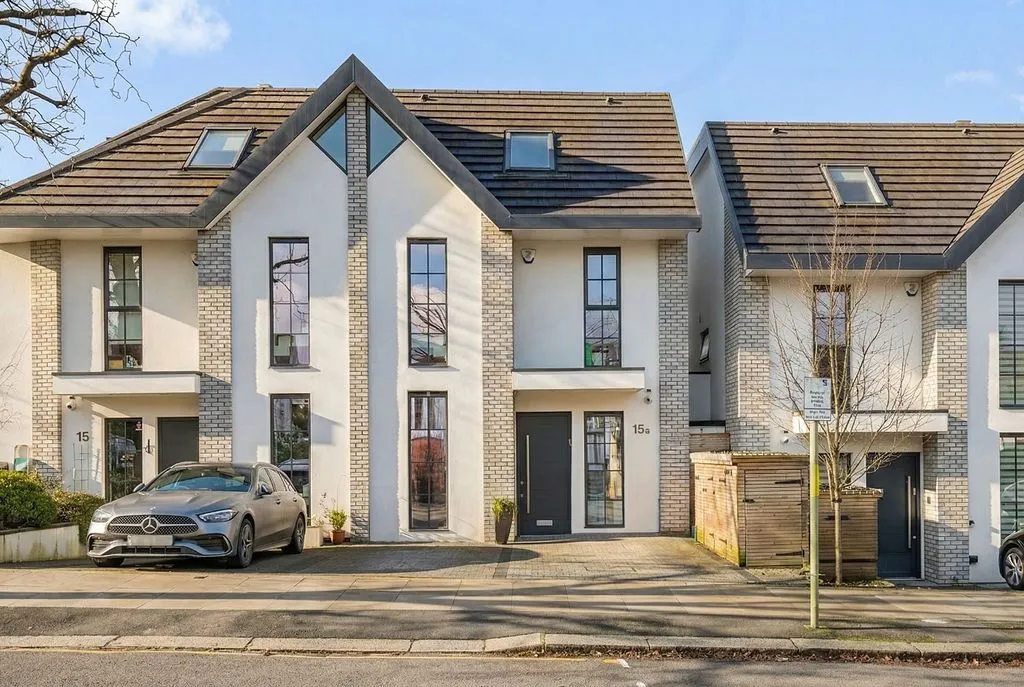 Wycombe Gardens, London, NW11, photo 56