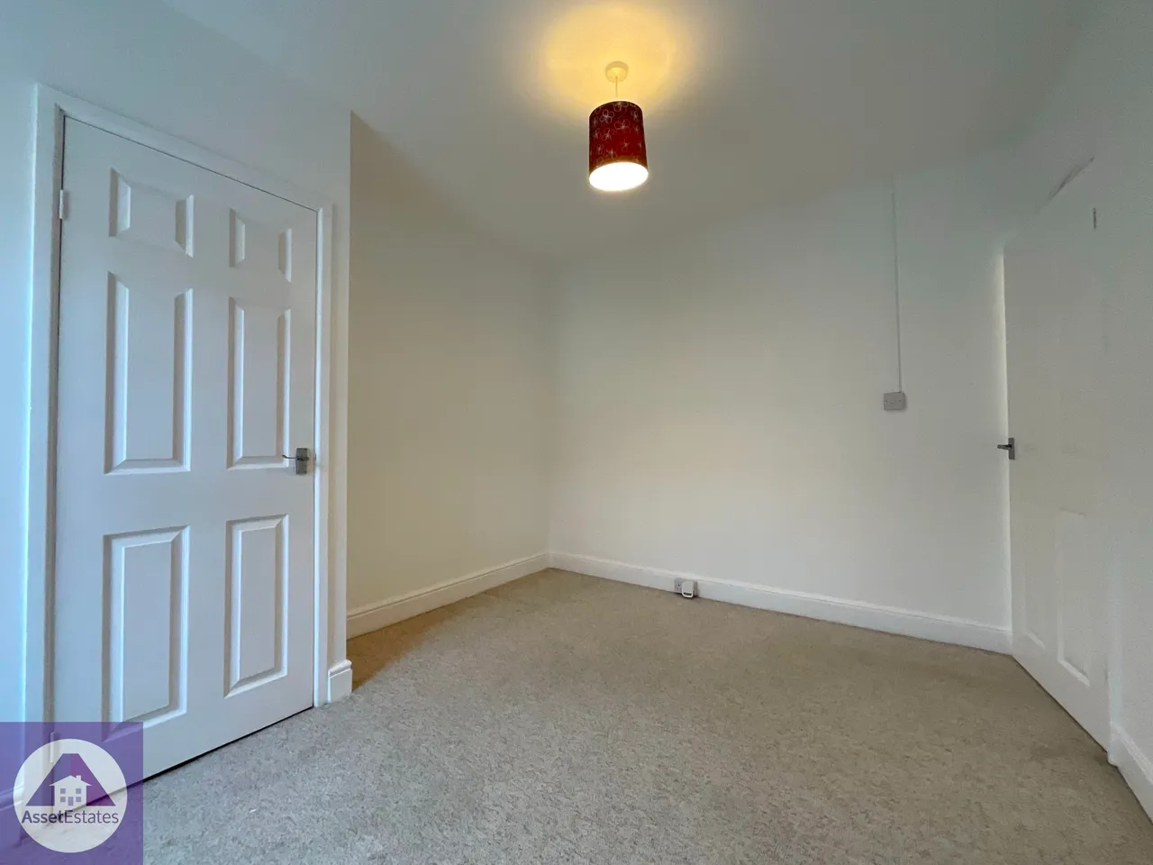 Richmond Road, Six Bells, photo 14