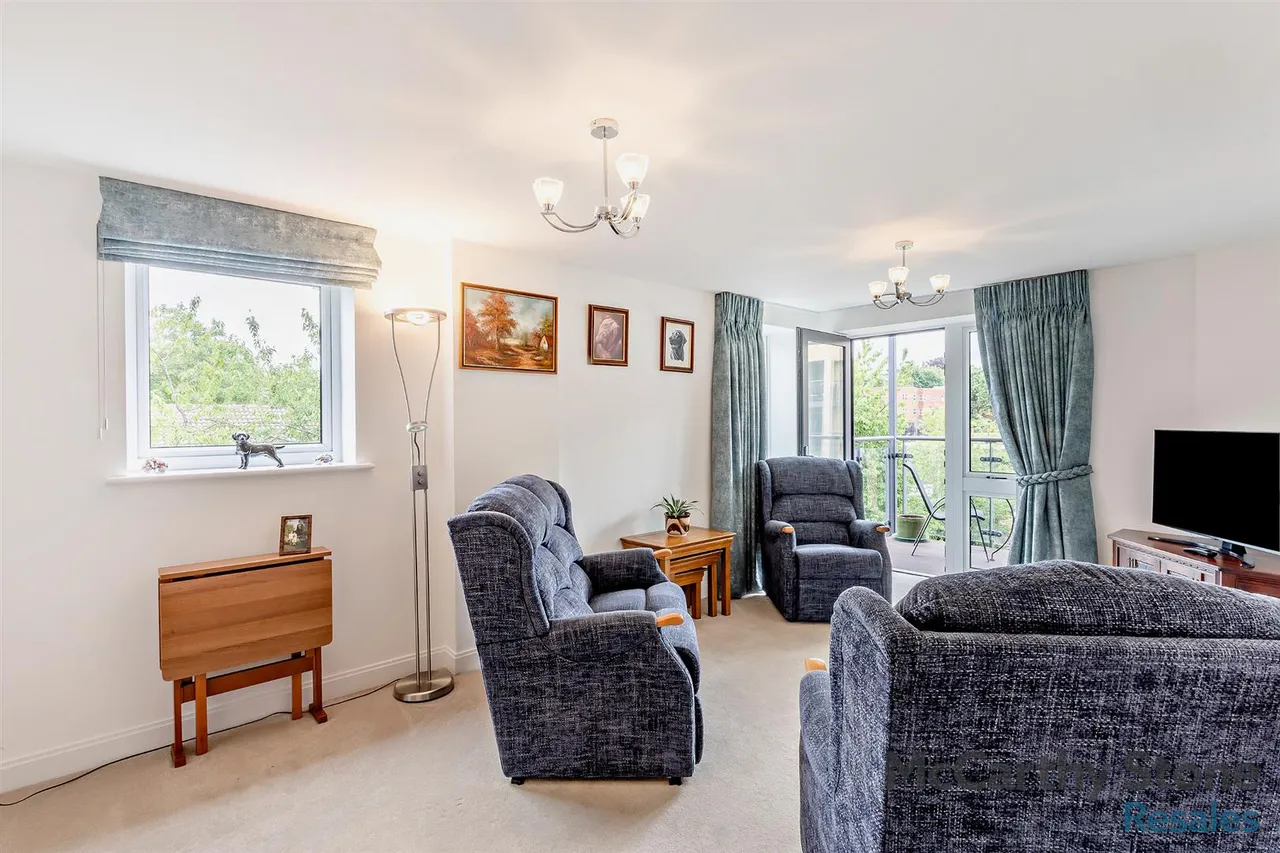 Pegs Lane, Hertford, SG13, photo 4
