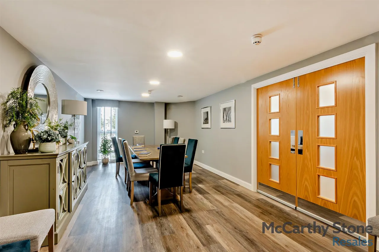 Pegs Lane, Hertford, SG13, photo 16