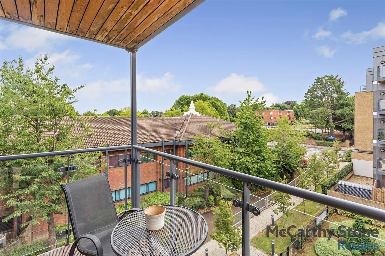 Pegs Lane, Hertford, SG13, photo 2