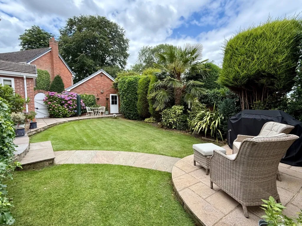 Wetherby ~ Priest Hill Gardens, LS22, photo 26