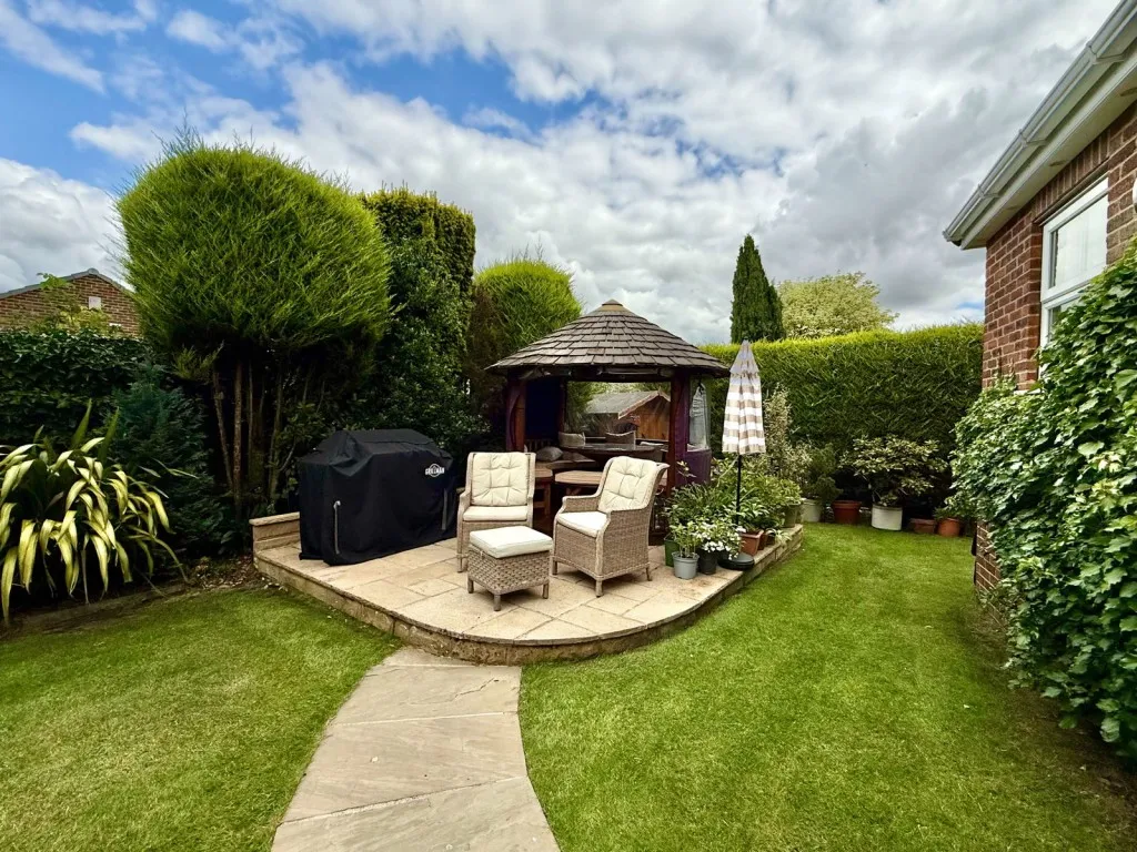 Wetherby ~ Priest Hill Gardens, LS22, photo 25