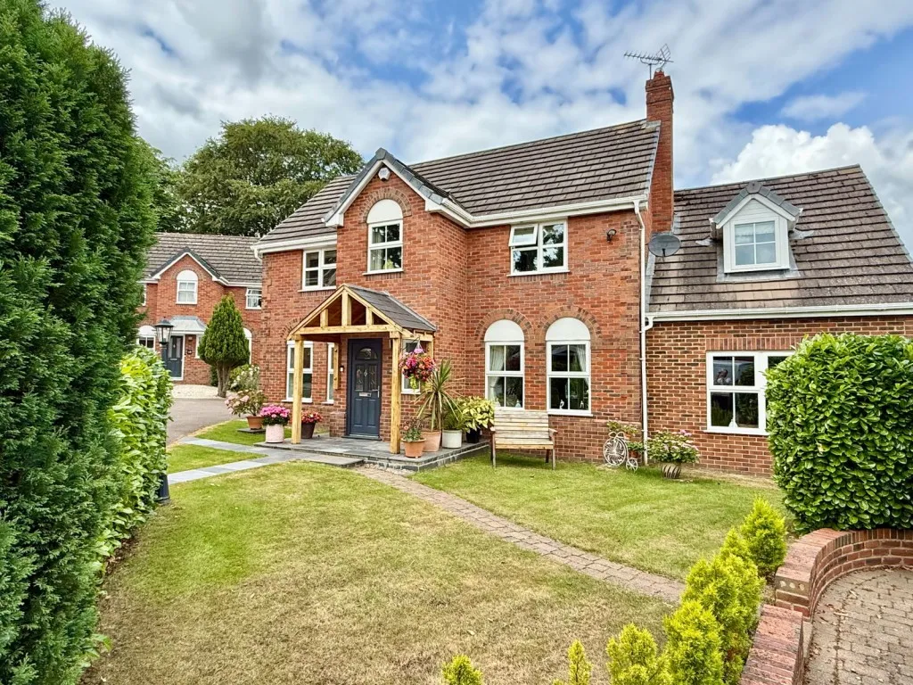 Wetherby ~ Priest Hill Gardens, LS22, photo 27