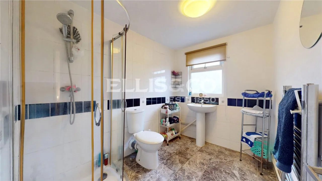 Bovingdon Avenue, Wembley, HA9, photo 16