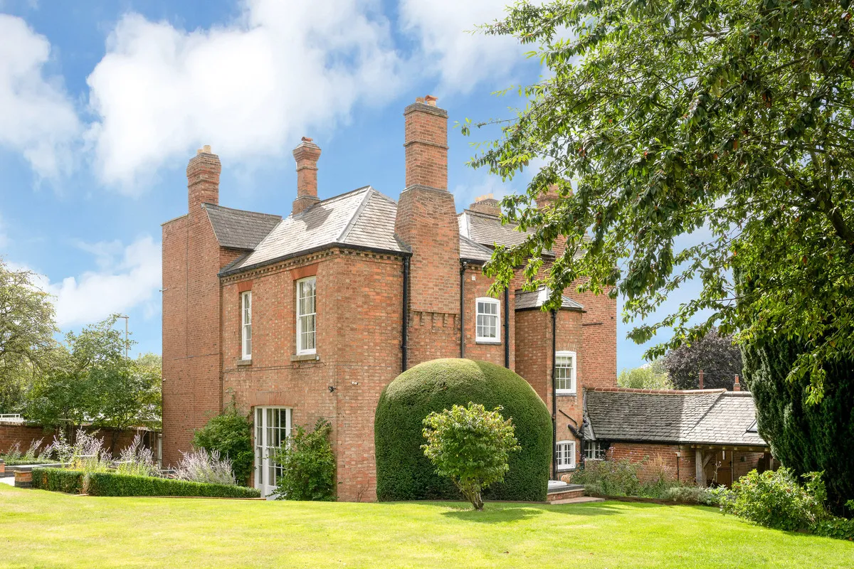 6 bed house for sale, Hoby Road, Thrussington, LE7