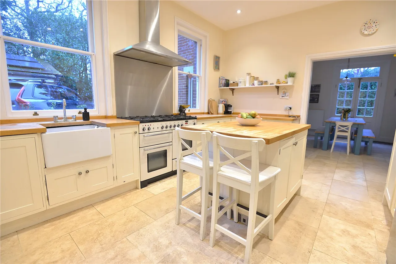 Victoria Road, Fordingbridge, Hampshire, SP6 1DD, photo 9