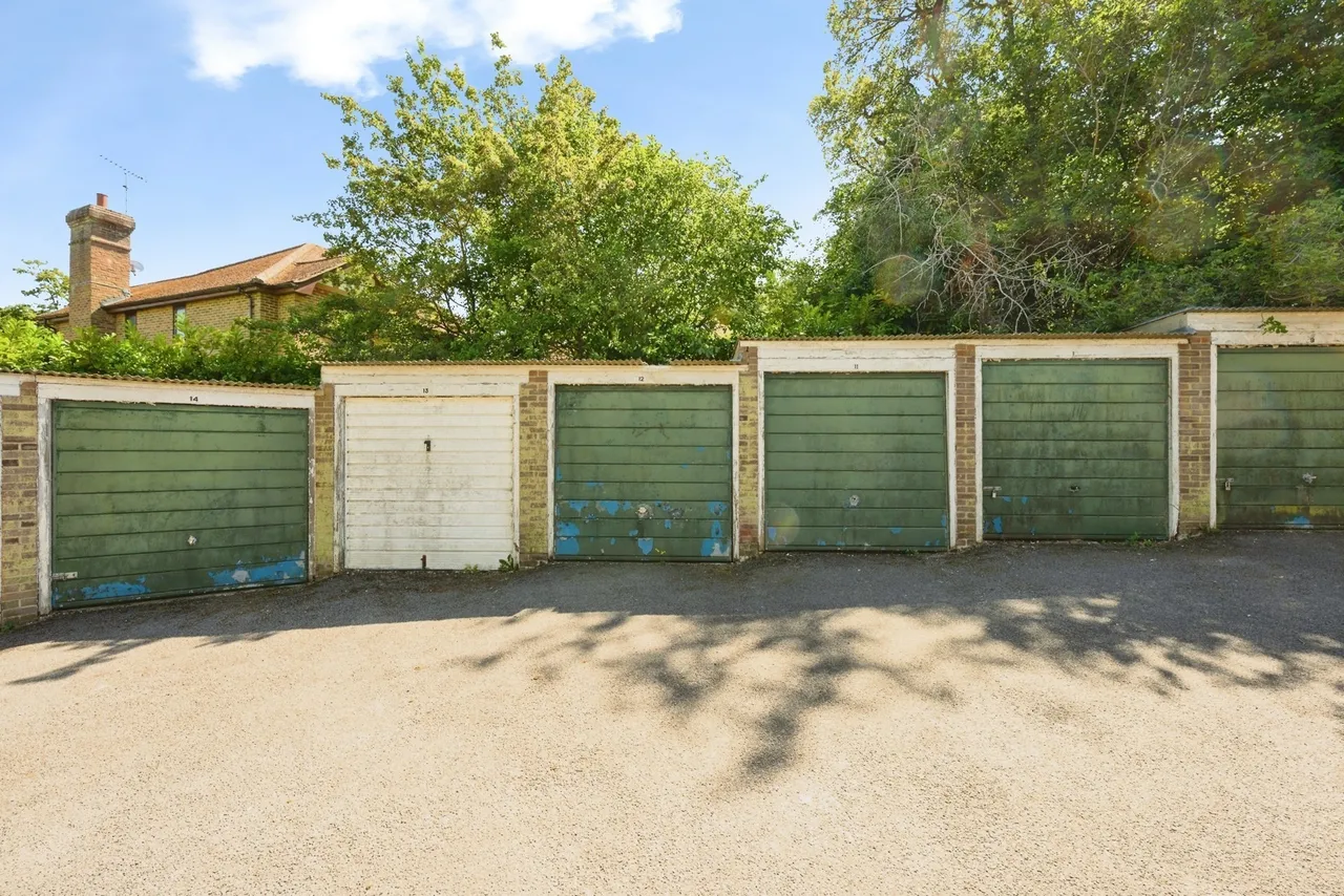 Hawkhirst Road, Kenley, CR8, photo 16