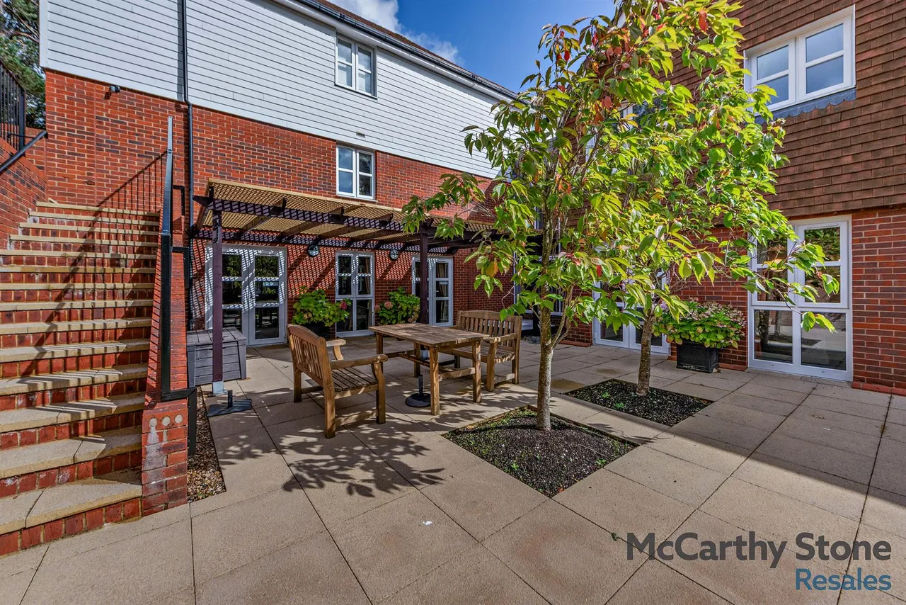 Mutton Hall Hill, Heathfield, TN21, photo 20