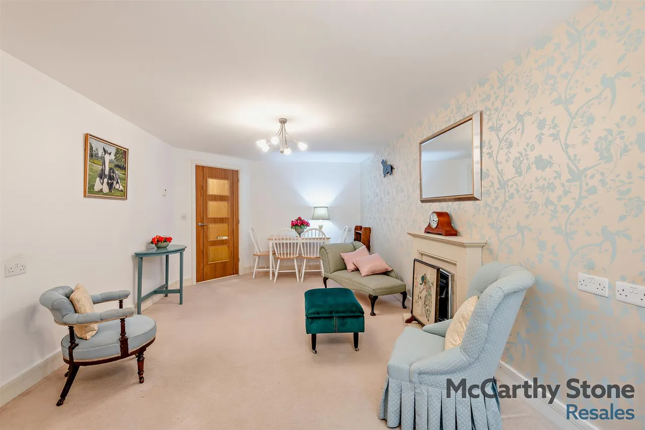 Mutton Hall Hill, Heathfield, TN21, photo 6