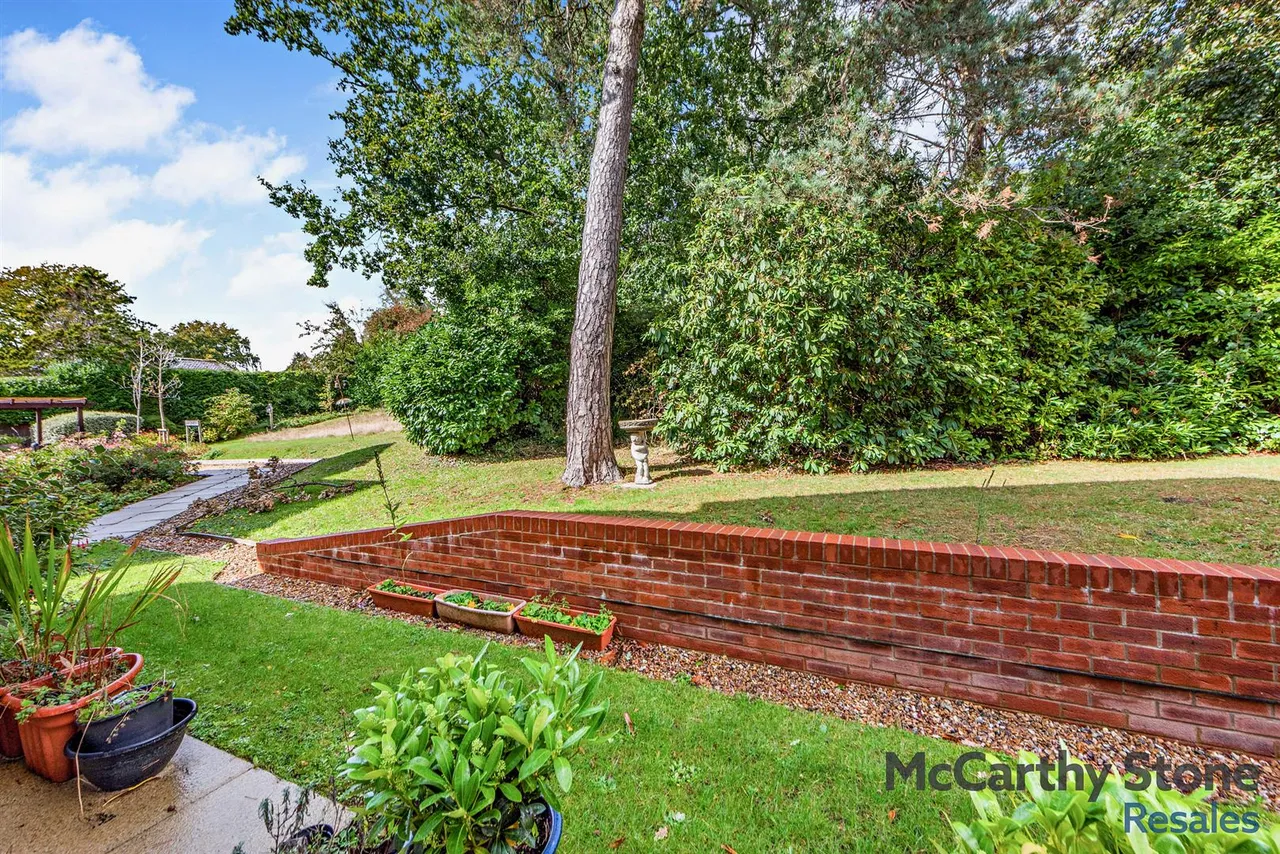 Mutton Hall Hill, Heathfield, TN21, photo 17