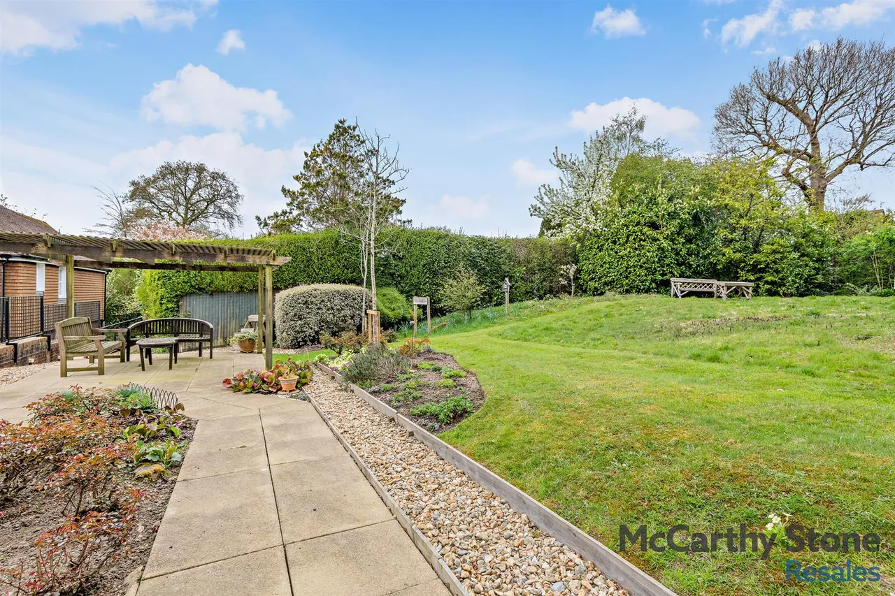 Mutton Hall Hill, Heathfield, TN21, photo 19