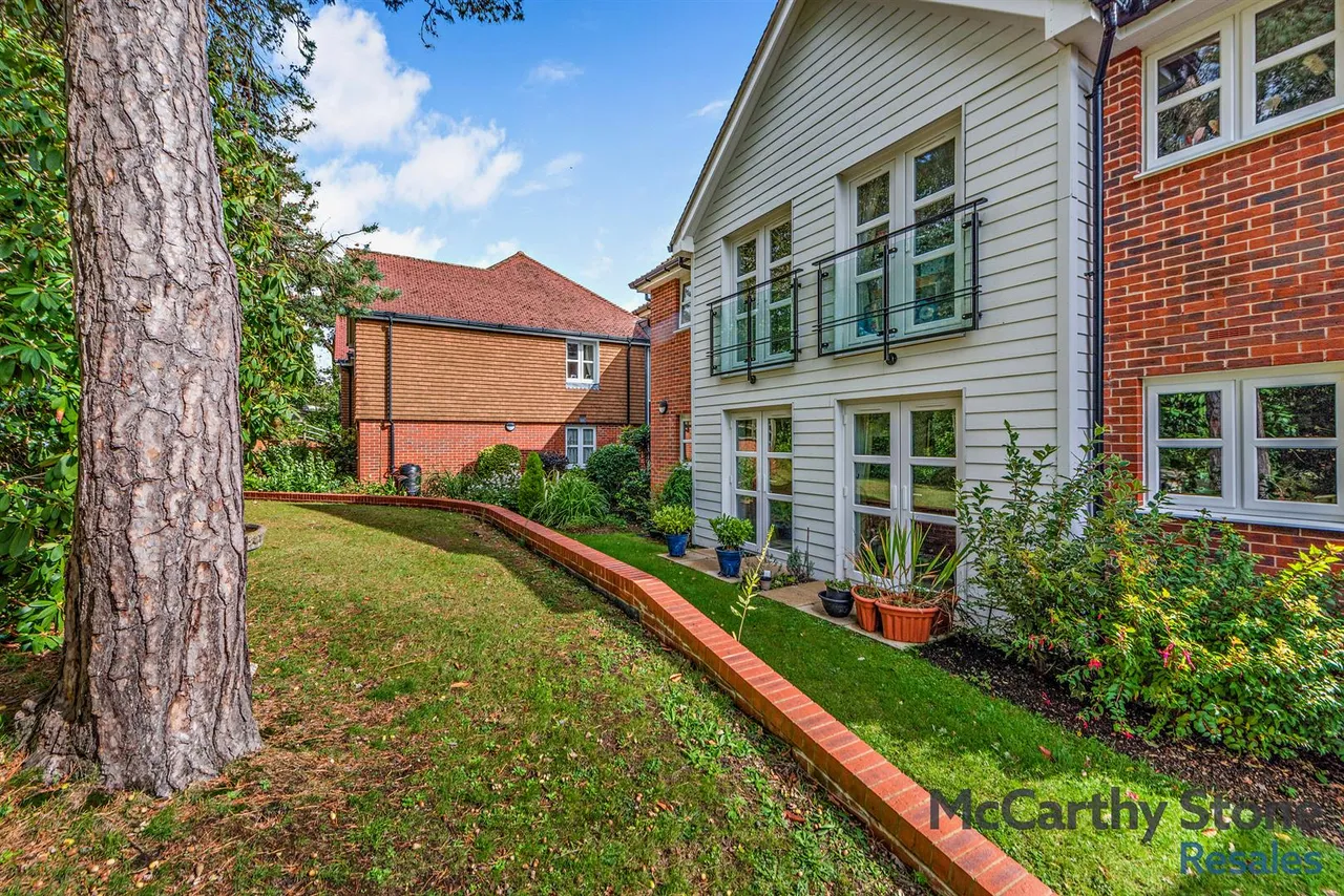 Mutton Hall Hill, Heathfield, TN21, photo 18